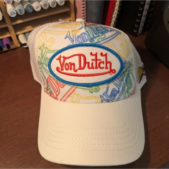 NWT Von Dutch White Trucker hat - Picture 3 of 7